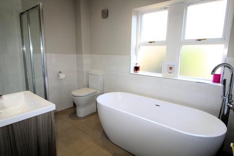 18 Waterside, Oxenhope, Keighley, BD22 9HW
