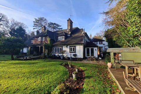 Property for sale, Chequers Lane, Tadworth KT20
