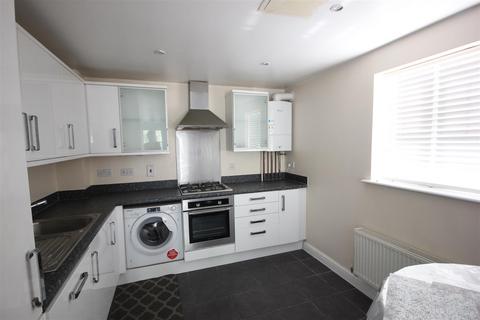 2 bedroom apartment to rent, Brightwen Grove, Stanmore