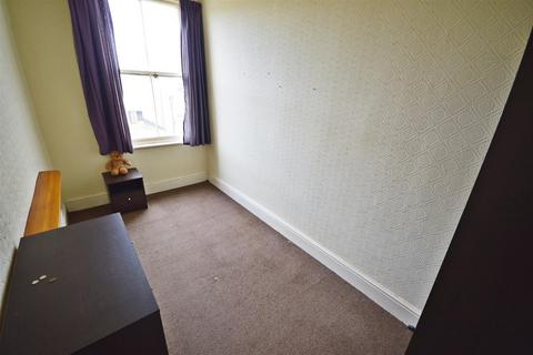 1 bedroom apartment for sale, 42 Trafalgar Square, Scarborough YO12