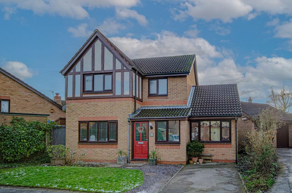 Mere Bank, Davenham, Northwich, CW9 4 bed detached house for sale £