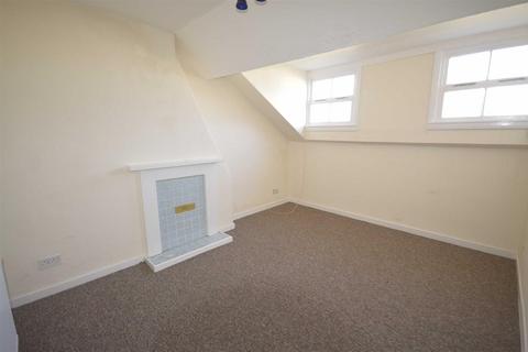 1 bedroom apartment for sale, 42 Trafalgar Square, Scarborough YO12