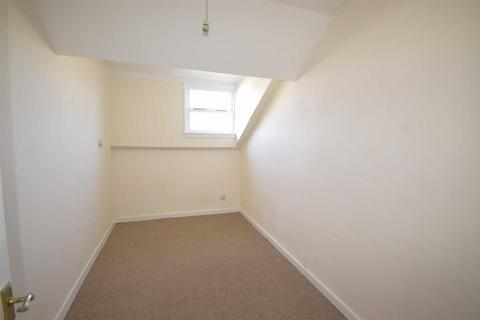 1 bedroom apartment for sale, 42 Trafalgar Square, Scarborough YO12