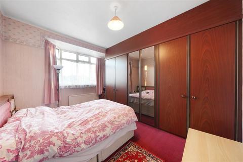 3 bedroom end of terrace house for sale, Whitton Avenue West, Greenford