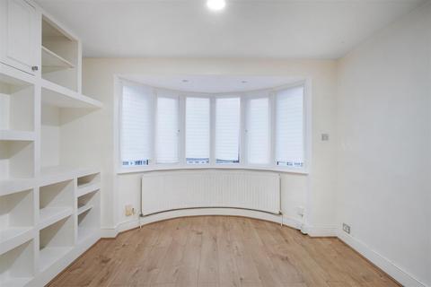 29a The Croft, Wembley, HA0 3EQ