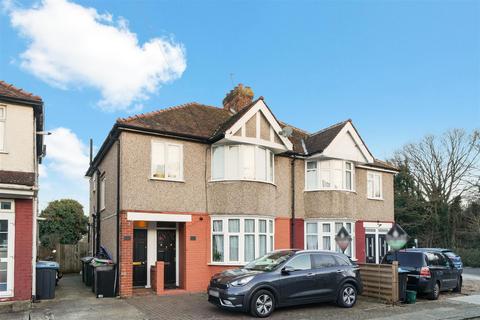 29a The Croft, Wembley, HA0 3EQ