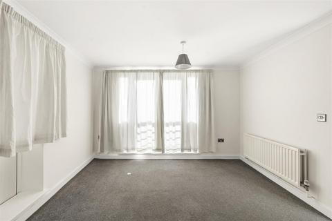 2 bedroom flat to rent - Wellington Road, London