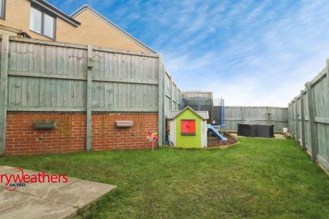 3 bedroom semi-detached house for sale, Rocksand Drive, Edlington, Doncaster