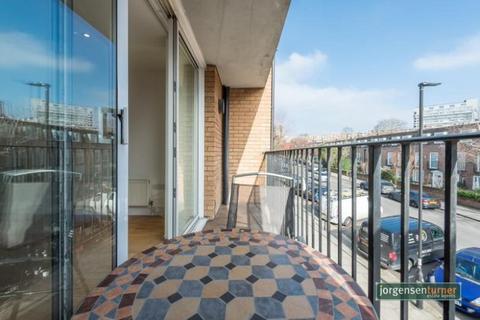 3 bedroom flat to rent, Ash Court, Fairfax Place, South Hampstead