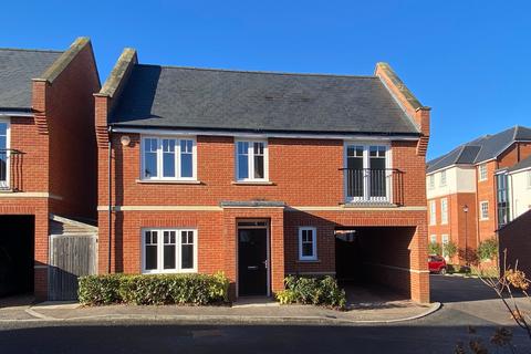 12 Whitley Link, Chelmsford, CM2 9FX