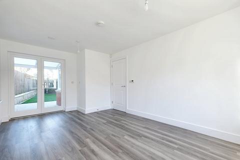12 Whitley Link, Chelmsford, CM2 9FX