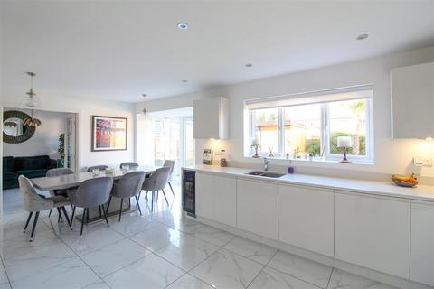 44 Bishopton Place, Ripon, HG4 2DT