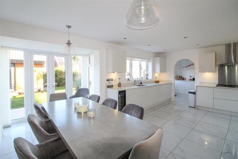 44 Bishopton Place, Ripon, HG4 2DT