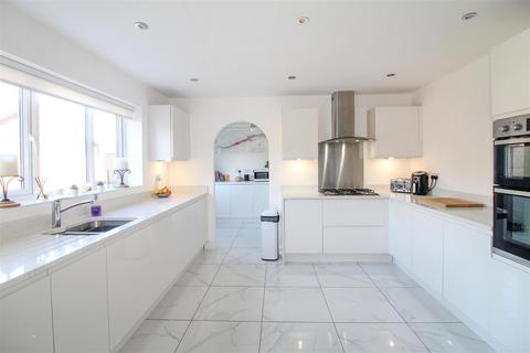 44 Bishopton Place, Ripon, HG4 2DT