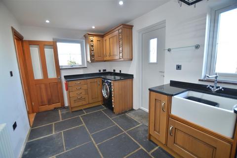 2, White Cottage Hartley Bottom Road, Hartley, Longfield, DA3 8LF