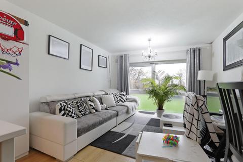 1 bedroom flat for sale - Lawrie Park Road, London, SE26