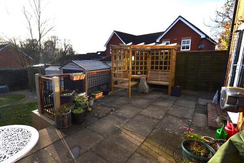 21 Decouttere Close, Church Crookham, Fleet, GU52 0UR