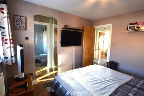 21 Decouttere Close, Church Crookham, Fleet, GU52 0UR