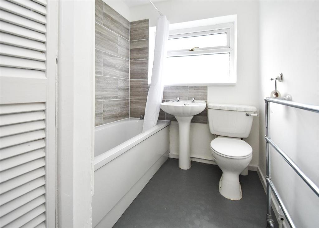 99 Hazel Grove - Bathroom.jpg