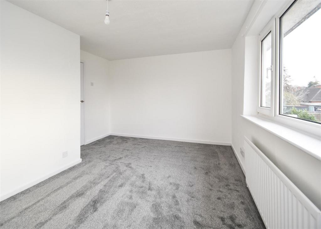 99 Hazel Grove - Bed 1.jpg