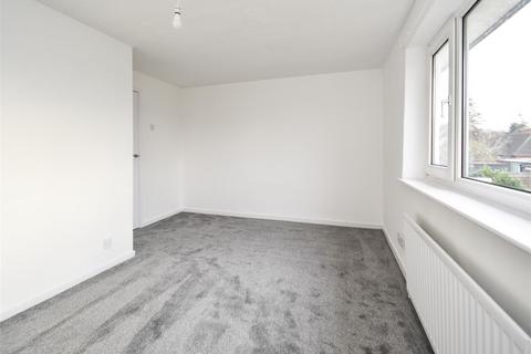99 Hazel Grove, Wombourne, Wolverhampton, WV5 9EH