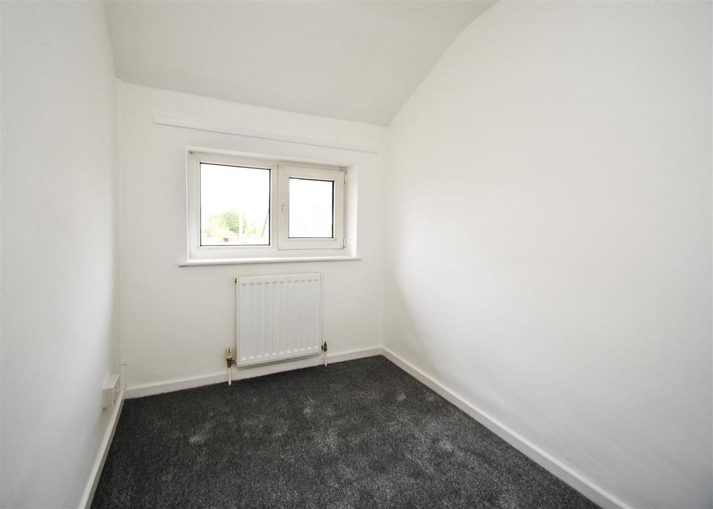 99 Hazel Grove - Bed 3.jpg