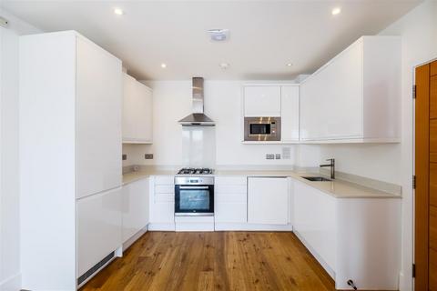 2 bedroom flat to rent, Stowbridge Apartments, Lea Bridge Road, E17