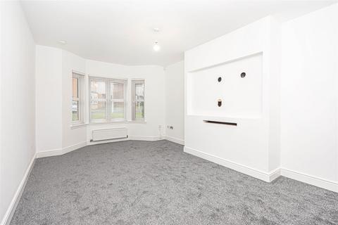 4 bedroom detached house for sale, 7 Plover Crescent, Dunfermline, KY11 8FZ