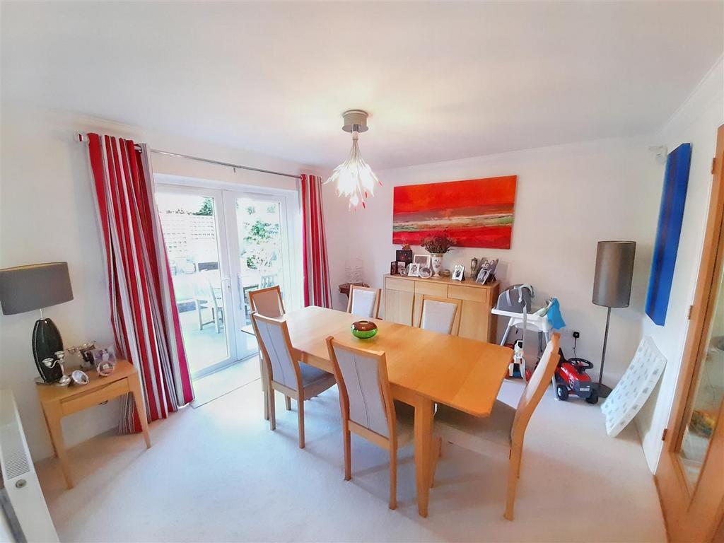 Drovers Way, Barnham 4 bed detached house for sale £550,000