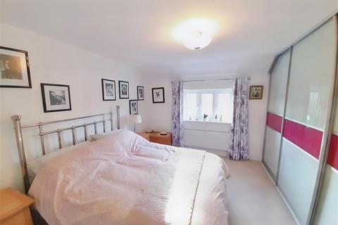 4 bedroom detached house for sale - Drovers Way, Barnham
