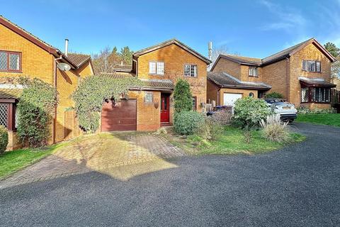 39 Tideswell Close, Northampton, NN4 9XY