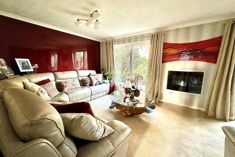 39 Tideswell Close, Northampton, NN4 9XY