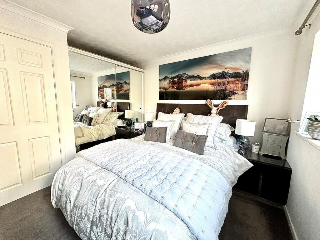 Bed 1-2.jpg