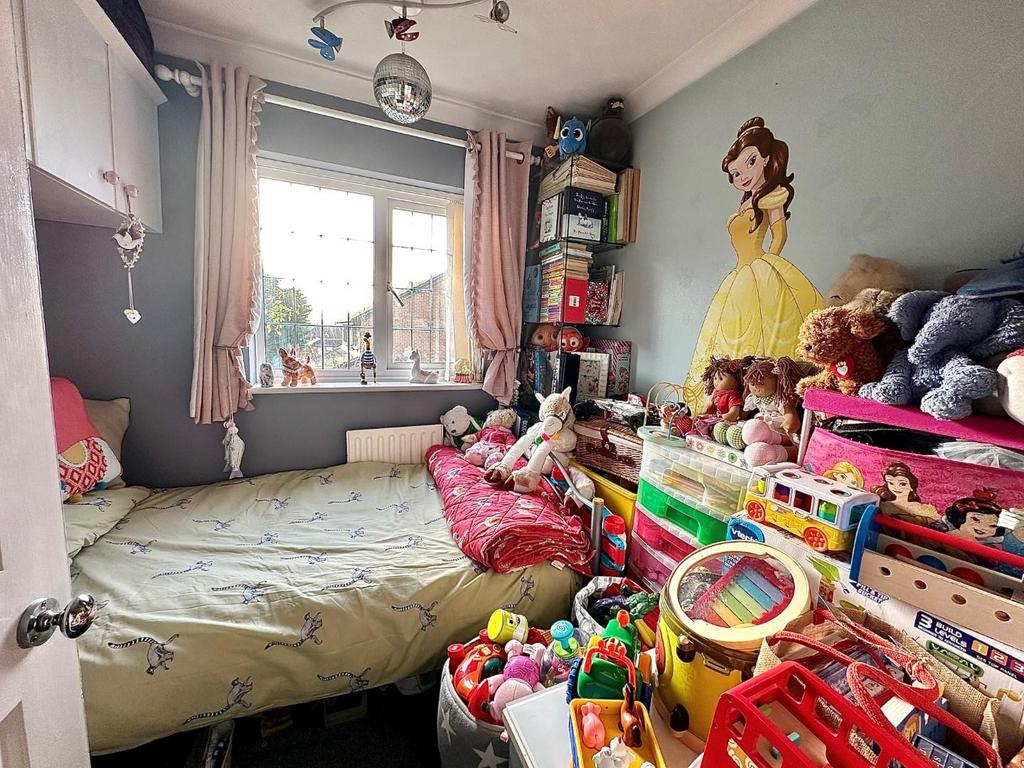 Bed 4.jpg