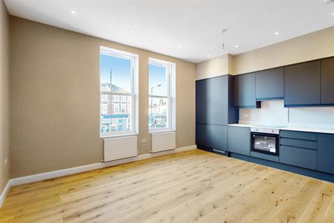 2 bedroom flat for sale, Chamberlayne Road, Queens Park, London