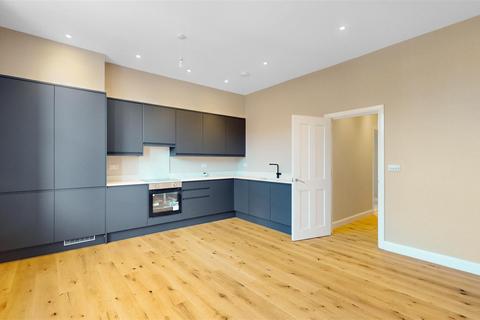 2 bedroom flat for sale, Chamberlayne Road, Queens Park, London