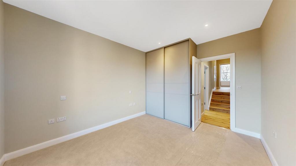 Fitted wardrobes in double bedroom