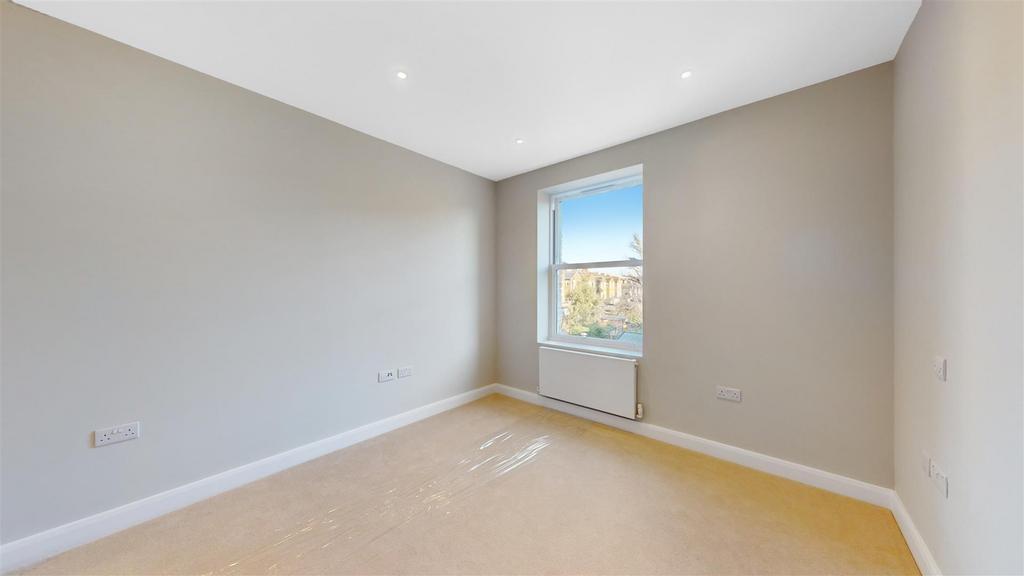 Fitted wardrobes in double bedroom