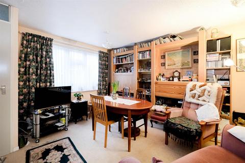 1 Mapleton Road, London, E4 6XJ