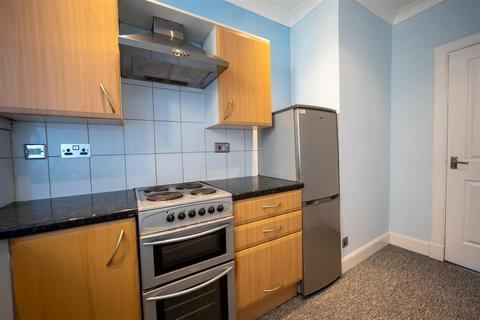 2 bedroom flat for sale, Caledonian Road, Perth