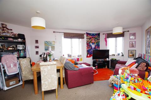 2 bedroom flat for sale, Shelley Street, Swindon SN1