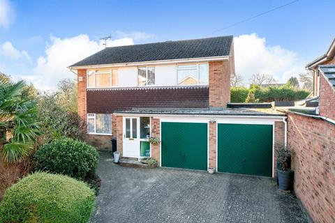 38 Bartel Close, Hemel Hempstead, HP3 8LY