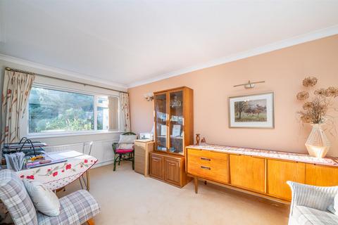 38 Bartel Close, Hemel Hempstead, HP3 8LY