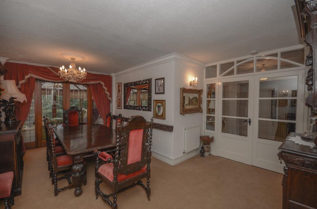 Dining room.jpg