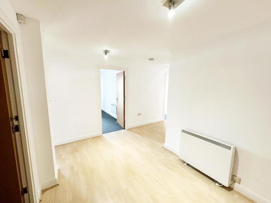 Hallway.jpg