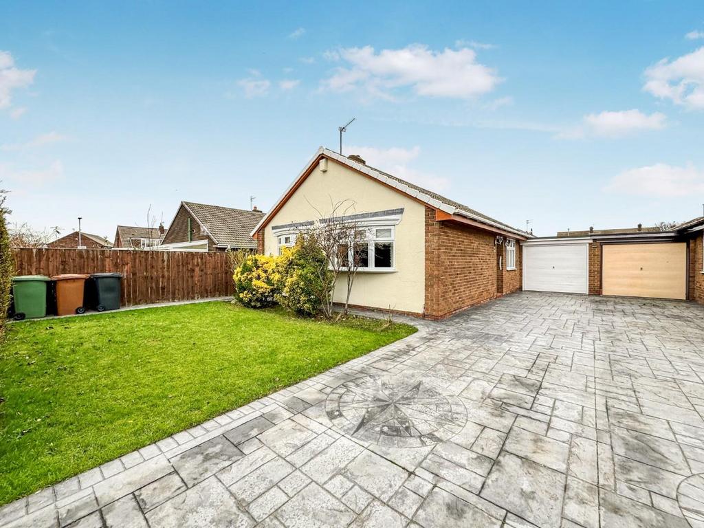 Elizabeth Way, Seaton Carew, Hartlepool 3 bed detached bungalow for