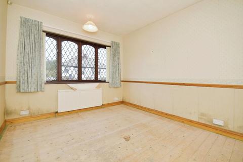 5 Crawshaw Grove, Sheffield, S8 7EA