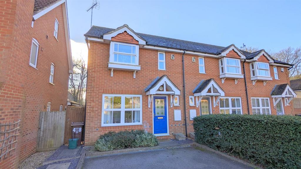 Longacres, St. Albans 2 bed end of terrace house to rent £1,850 pcm (£427 pw)