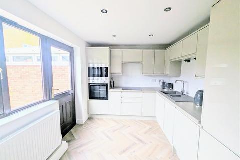 3 Birch Road, Balderton, Newark, NG24 3DB