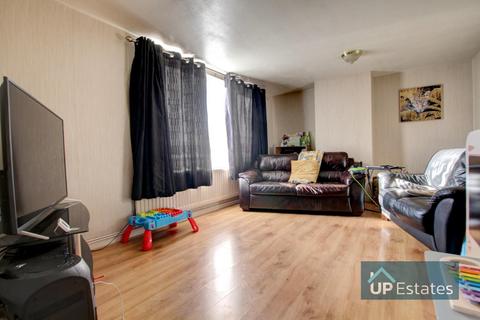 4 bedroom end of terrace house for sale, Dunsmore Avenue, Coventry